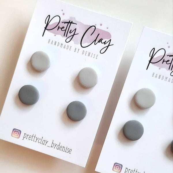 Ohrstecker Set in grau