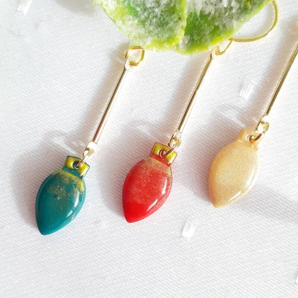 Weihnachtliche Mini-Lampen-Ohrringe – Festliche Hängeohrringe