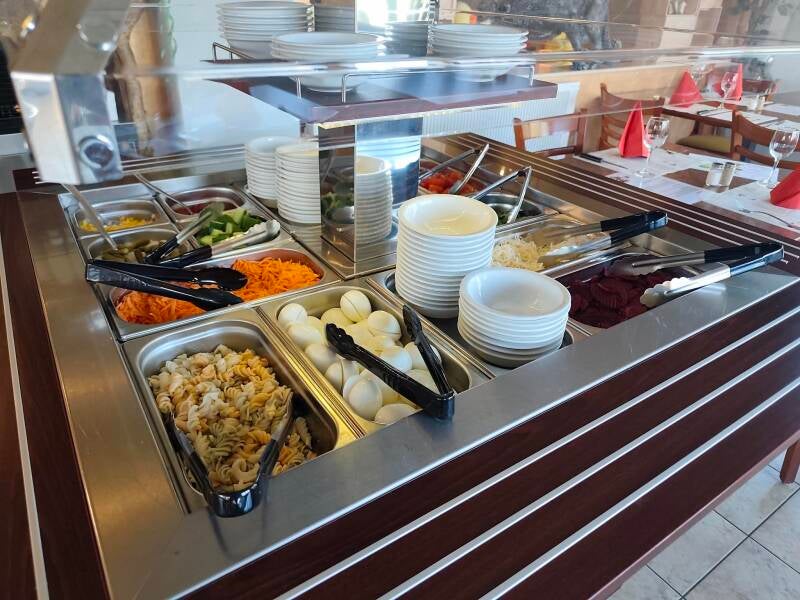 saladbar2-standard.jpg
