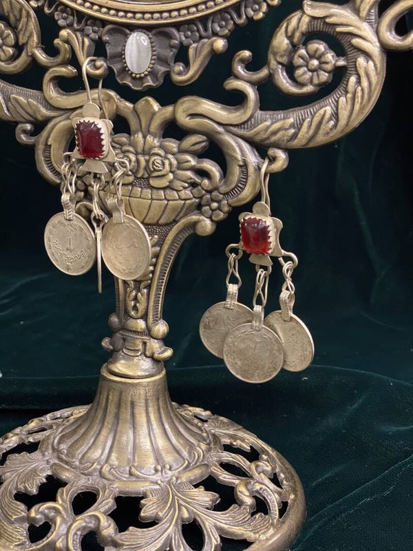 kuchai mina earrings