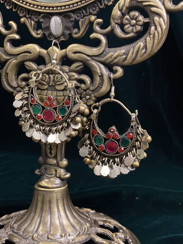kuchai Lailoma earrings
