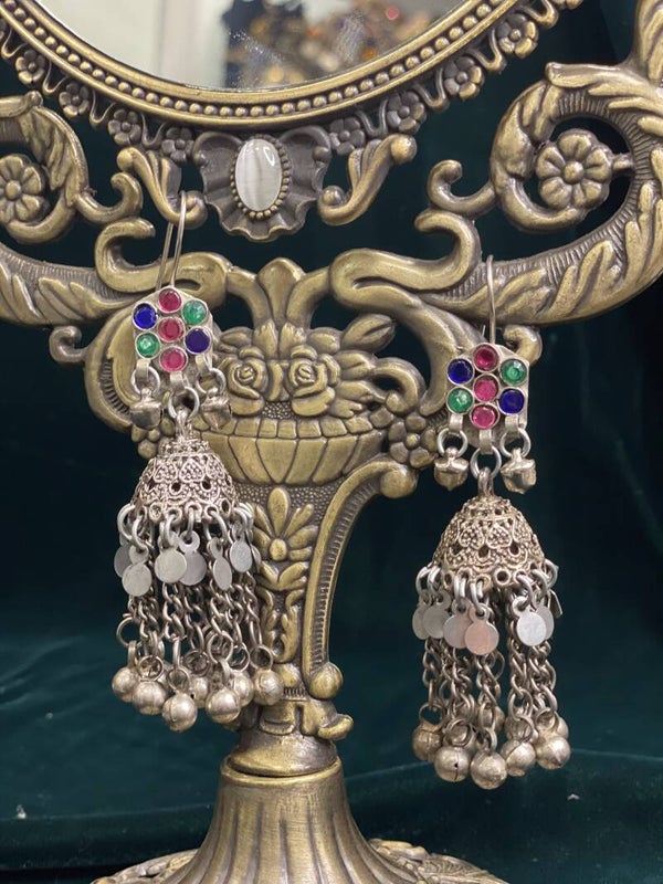 kuchai Amina earrings