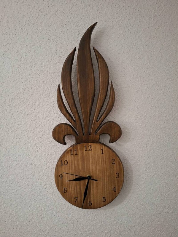 Horloge grenade de gendarmerie en bois gravée, pendule Gendarmerie Nationale flamme cadeau pour gendarme militaire