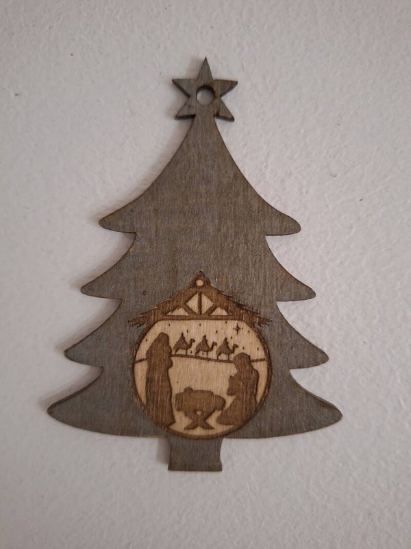 Sapin à suspendre gravé d'une crèche de Noël et des rois mages Décoration pour Sapin de Noël en bois