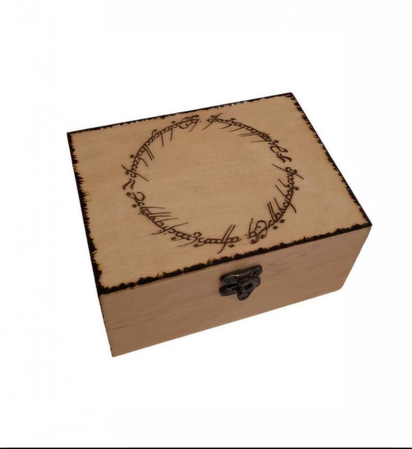 Coffret en bois gravée de l'Anneau de Pouvoir en langue elfique Twengar Anneau de Sauron