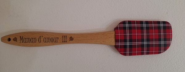 Spatule en bois et silicone gravée d'un message pour maman RF3