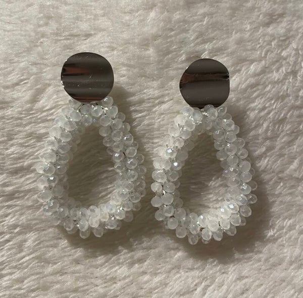 Earrings White WH11
