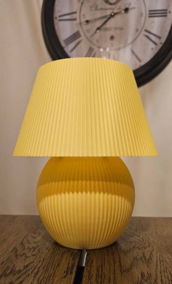Moderne bordlampe