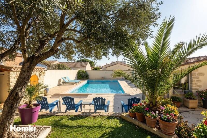 Maison avec piscine à Villeveyrac 34560