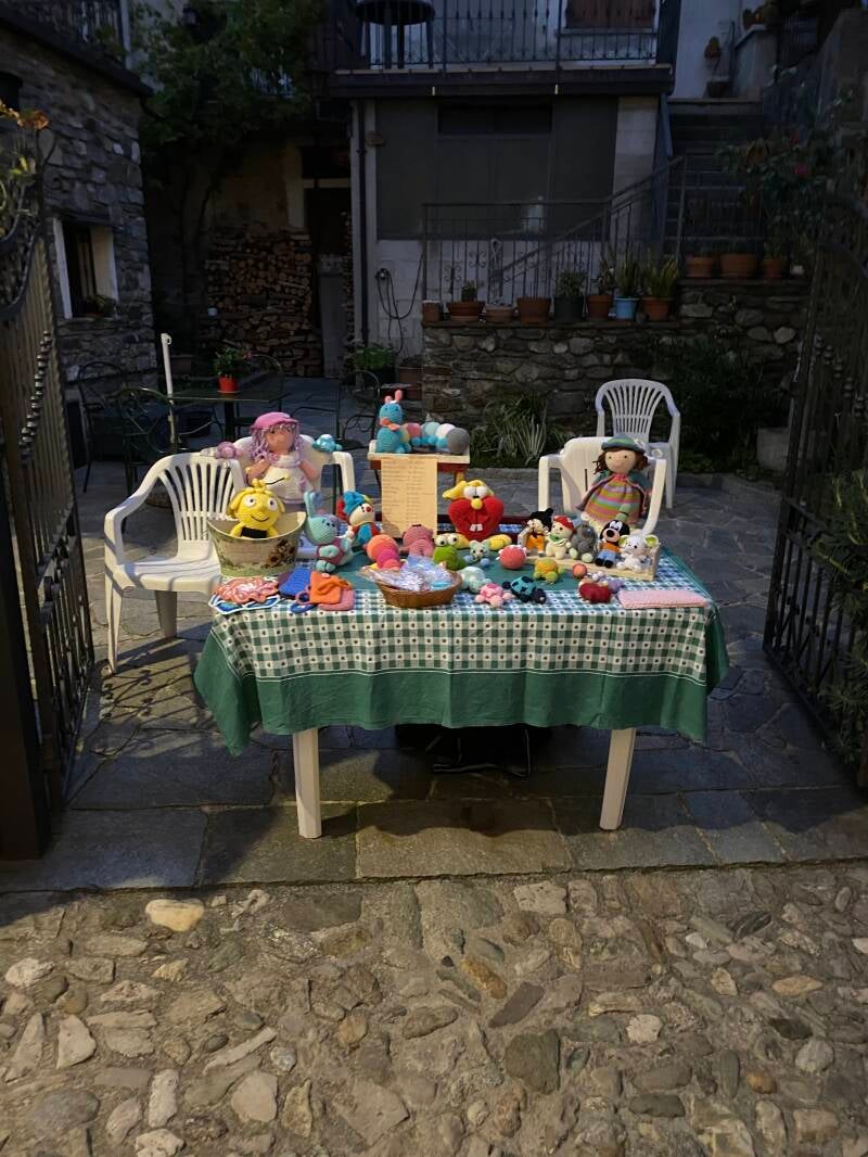 De houtleverancier komt er aan.