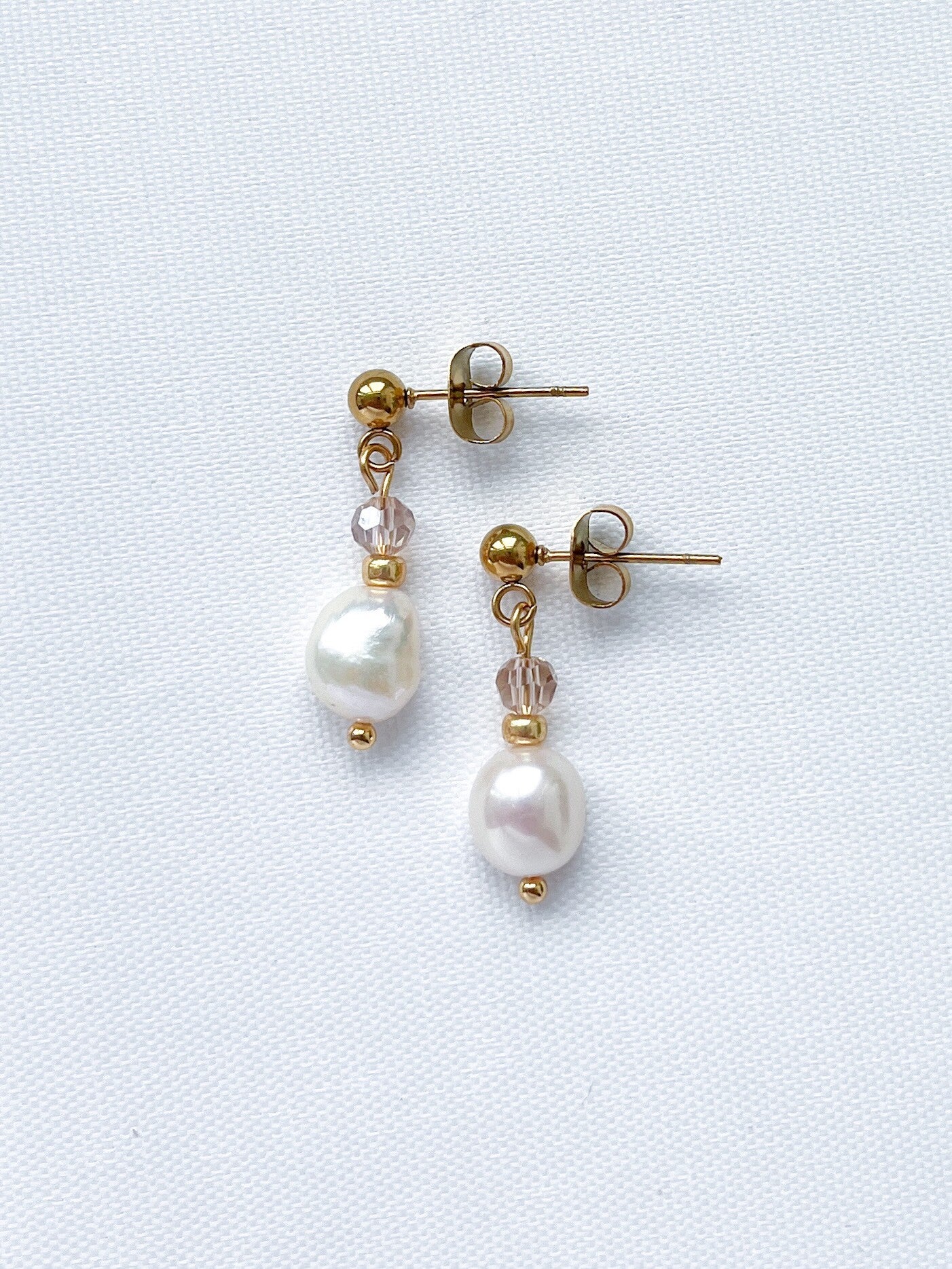 Oorbellen dames met zoetwaterparel - champagne goud