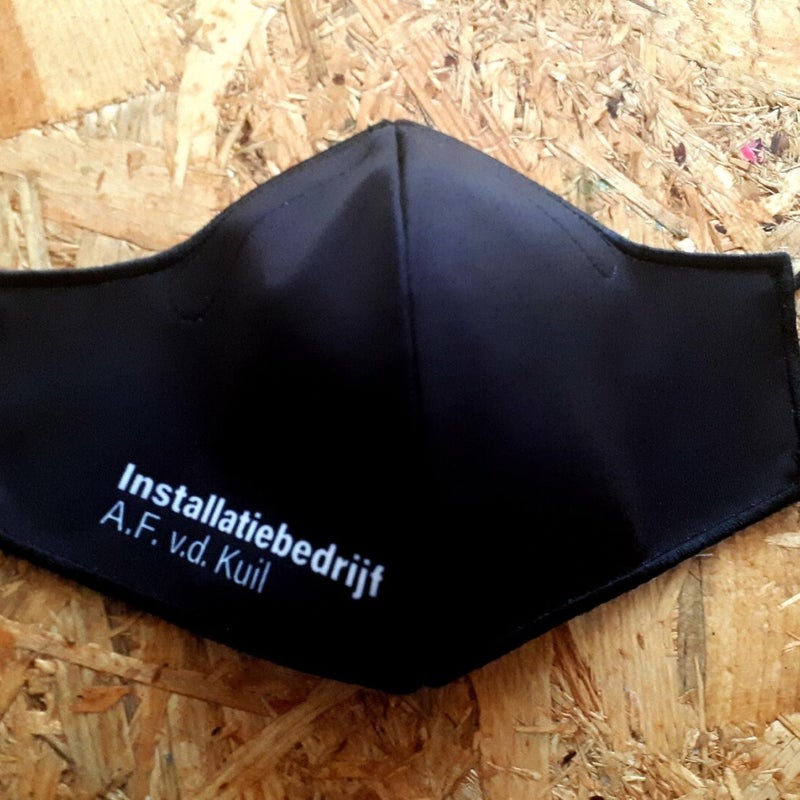 Bedrukte mondkapjes - BY MANDYMAAKT