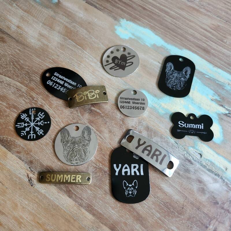 Honden tags en naamplaatjes 