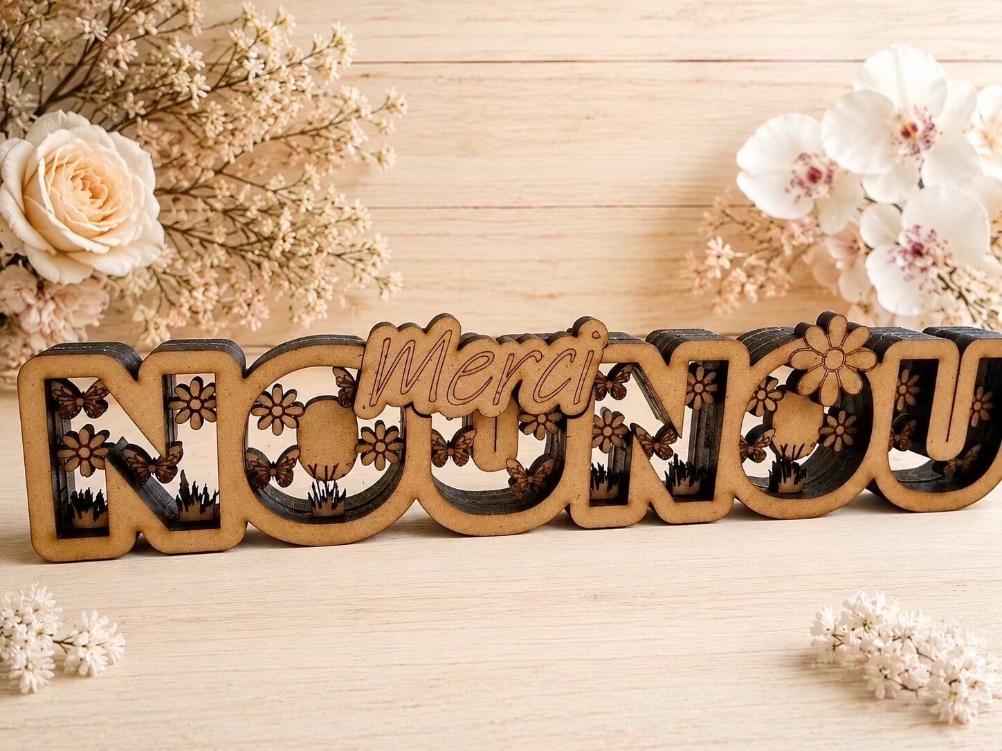 Décoration bois « super nounou »