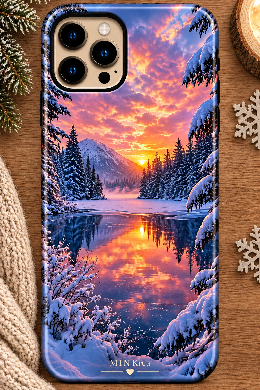 Coque couché de soleil enneigé