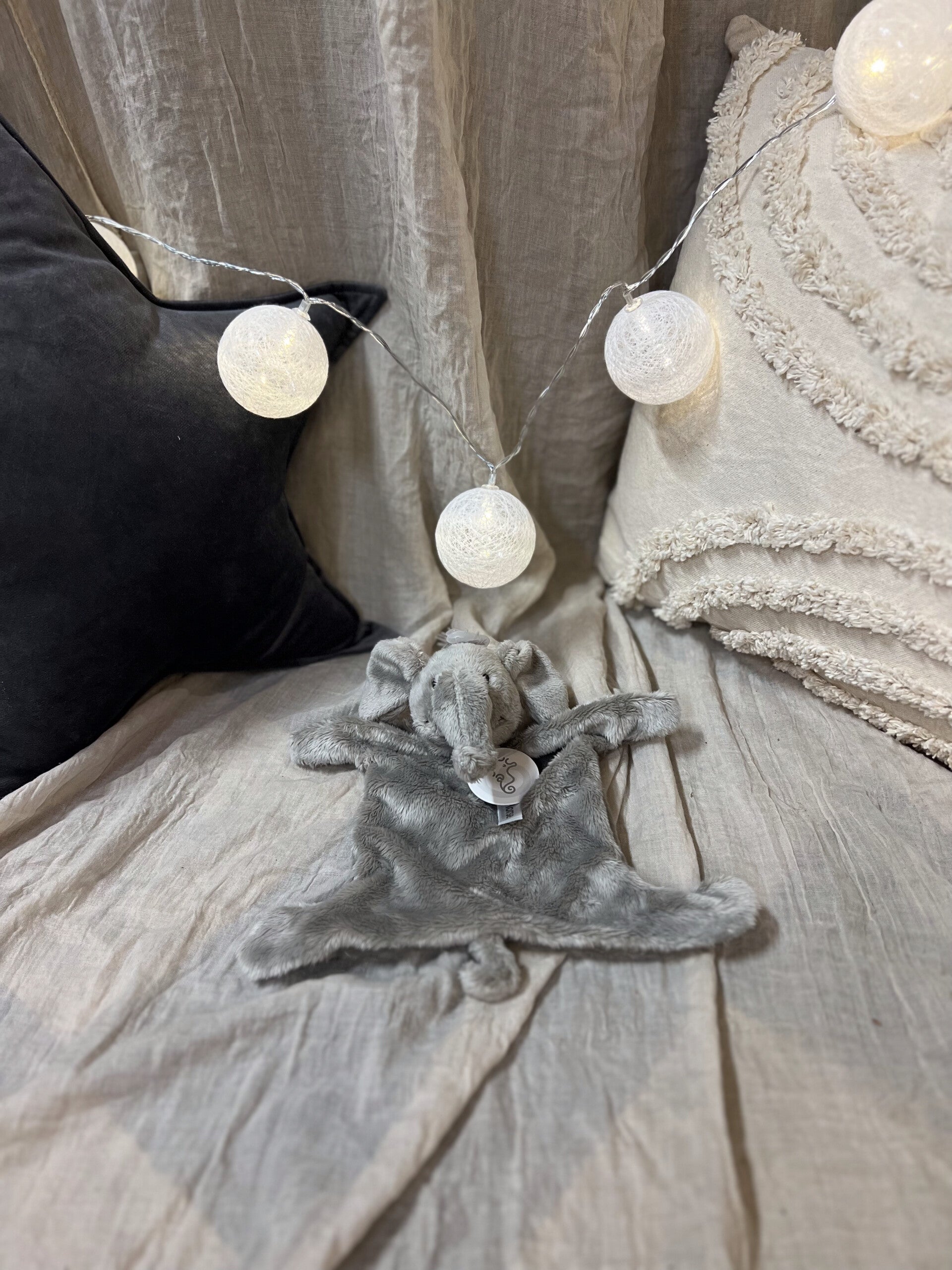 Happy Horse - Elephant Elliot