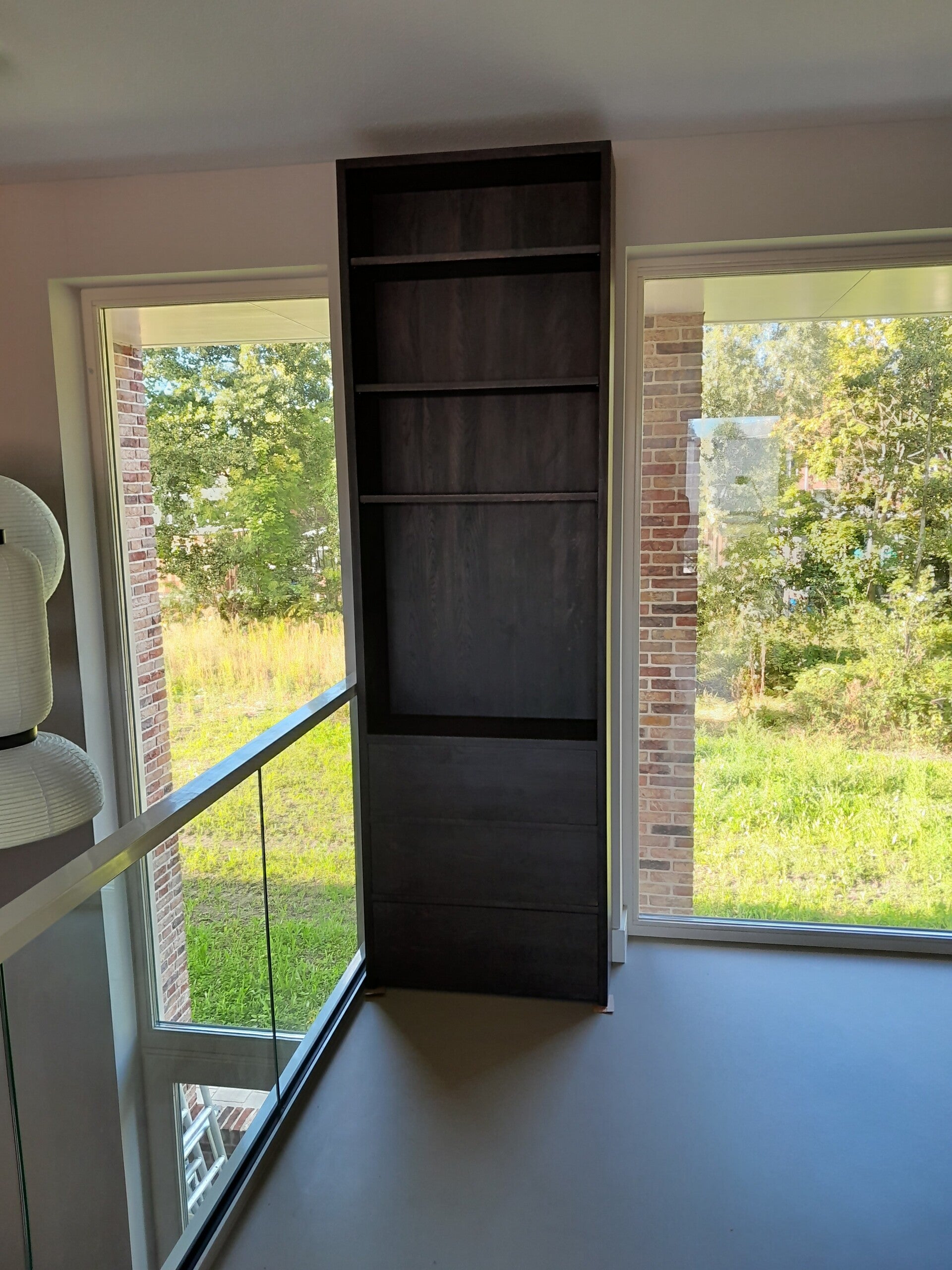 Boekenkast op maat laten maken? Boekenkast in eiken op maat te Groningen