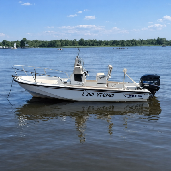 Boston Whaler 19 Outrage