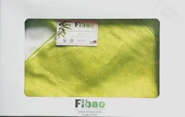 Babybadcape 75x75 van bamboebadstof groen