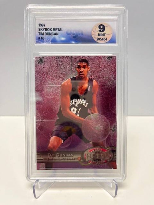 1997 Skybox Metal Tim Duncan #66 Diamond Authentic 9 Rookie