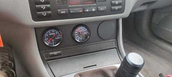 BMW E46 mittaristokiinnike