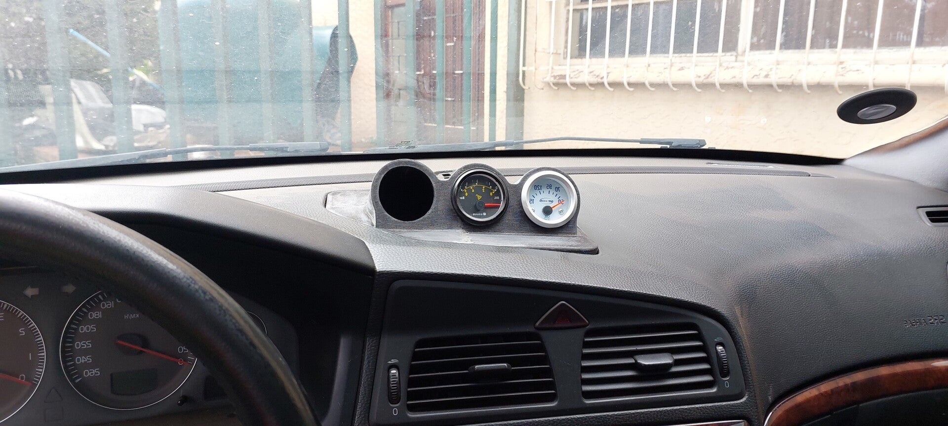 Volvo S60 mittaripidike