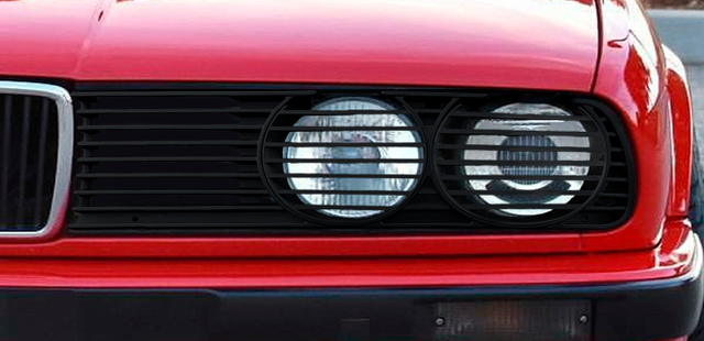 BMW E30 ajovalojen kehyksiä