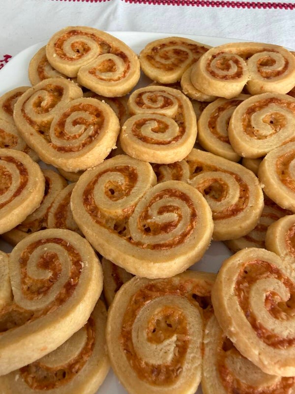 Smoked Cheese Crackers