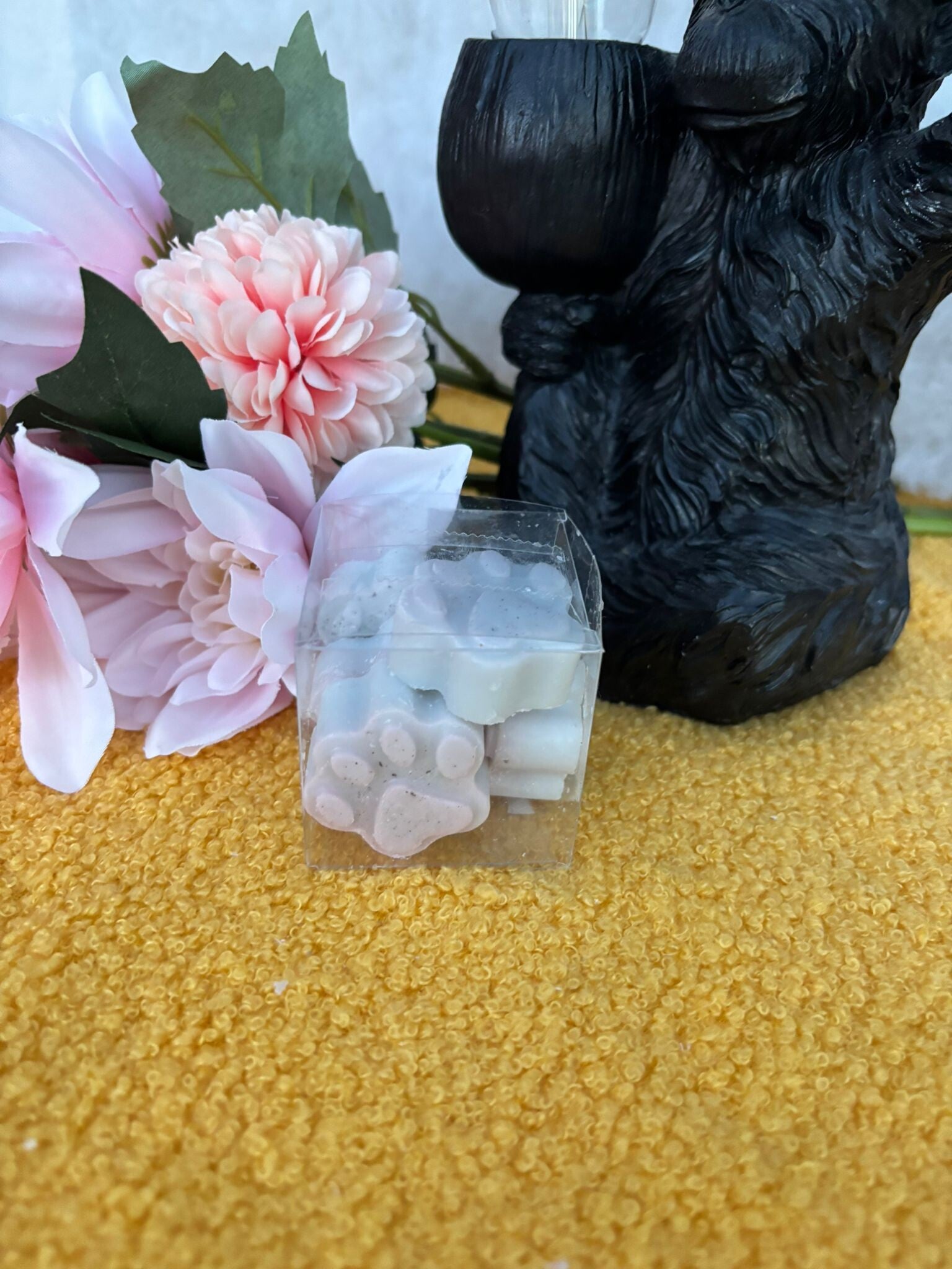 smeltwaxen met eigen geur en figuur