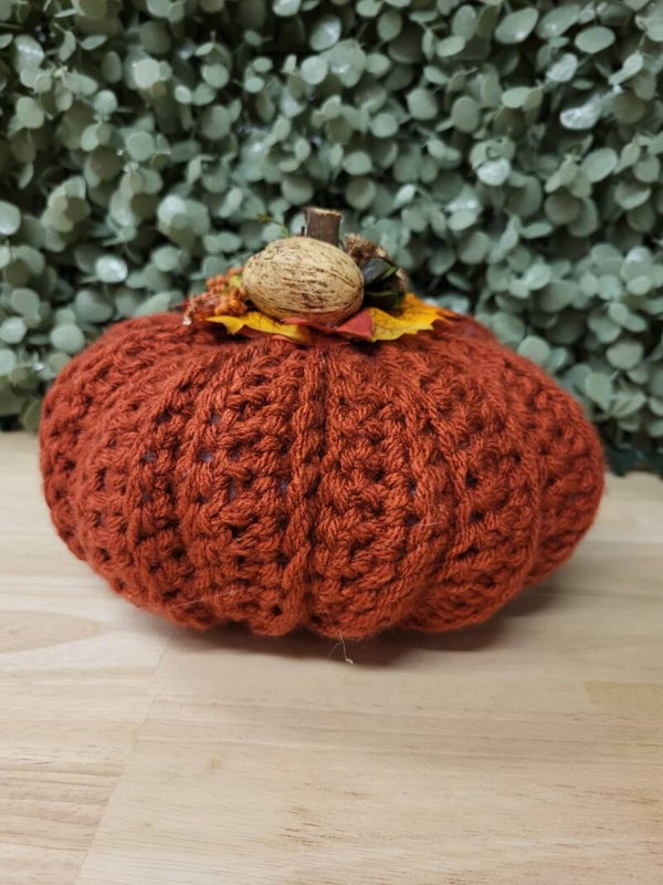 herfstknuffel gehaakte pompoen voor sfeervolle hoeken