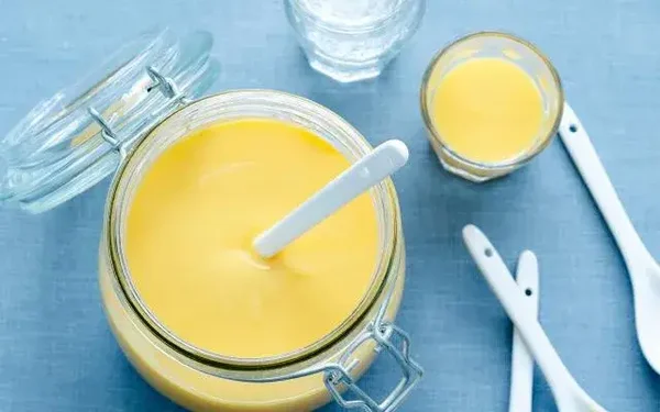 advocaat  -  eigen fabricaat
