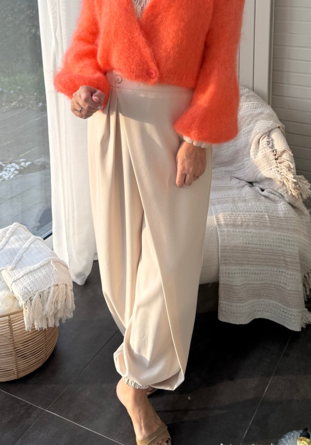 Broek beige overslag