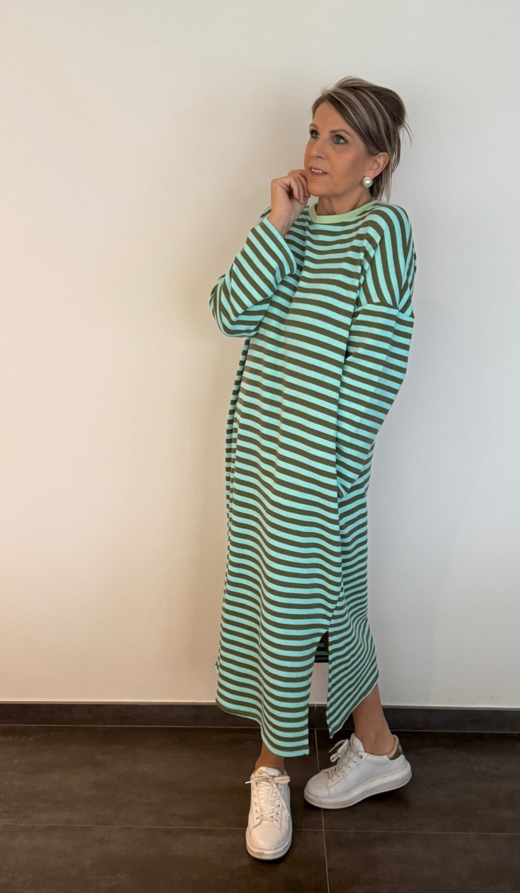 Kleedje sweaterstof streepje groen