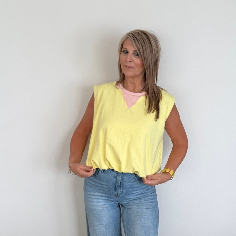 Sweater zonder mouwen geel