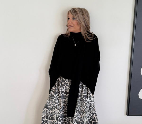 Zwart zacht truitje en sjaaltje