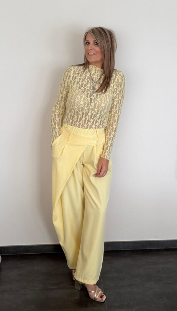 Broek geel overslag