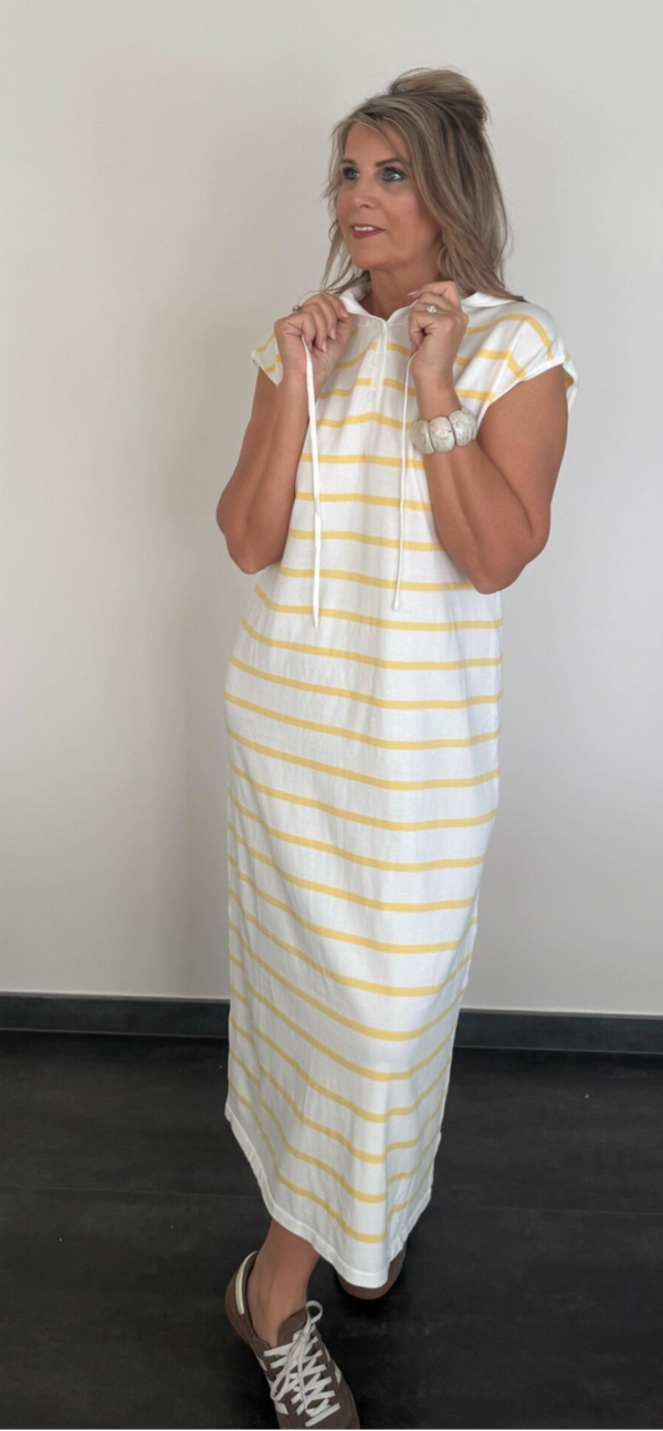 Kleedje fijne tricot met kap Linda