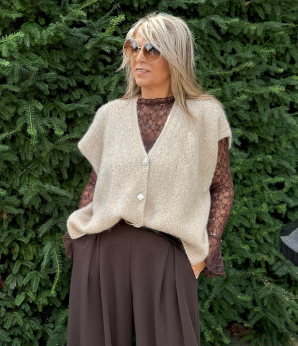 Mohair knit met knoopjes taupe Britt
