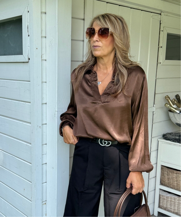 Satijnen blouse choco