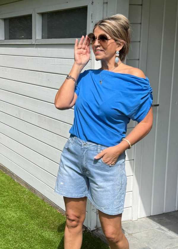 t-shirt open shoulder blue