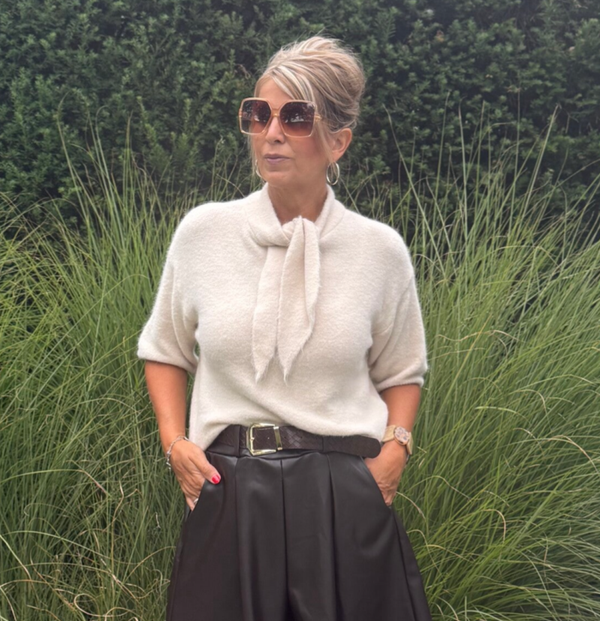 Trui met knooplint ecru Lynn