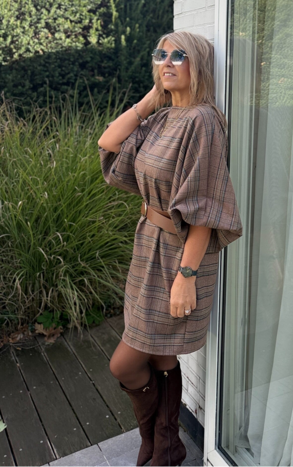 Kleedje  geruit camel