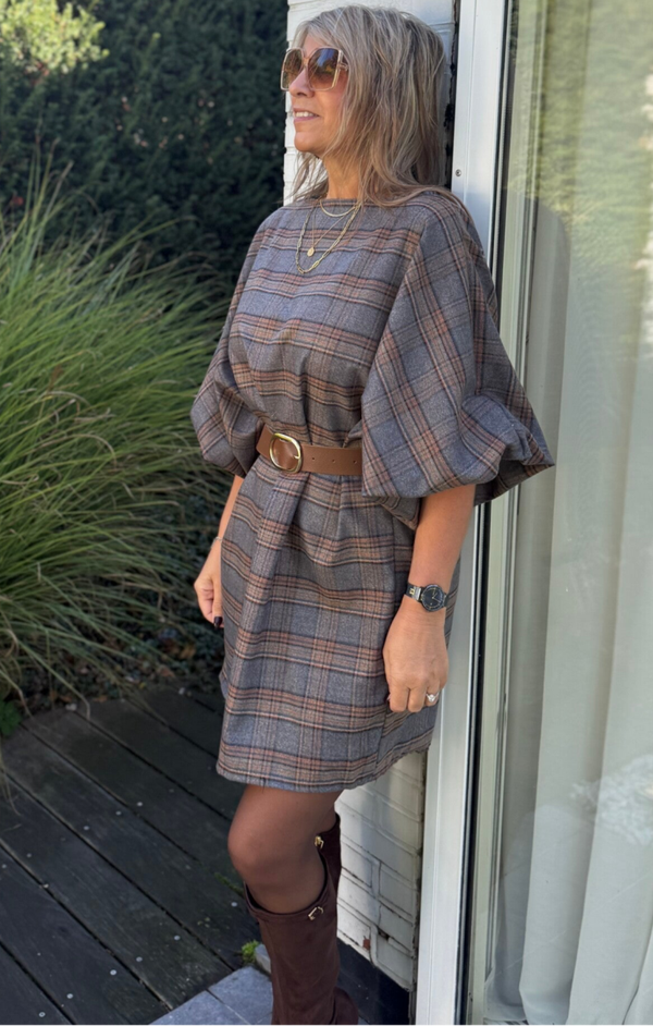 Kleedje geruit grijs met taupe accent