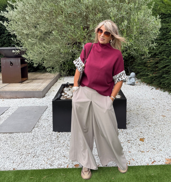 Truitje met leopardomslag aan de mouw burgundi