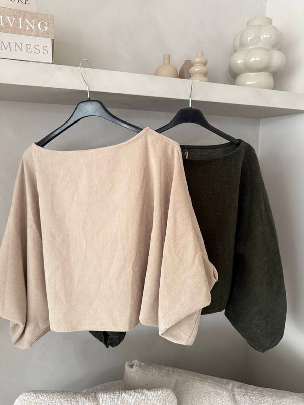 blouse in velvetstofje met gefronste ballonmouw ecru