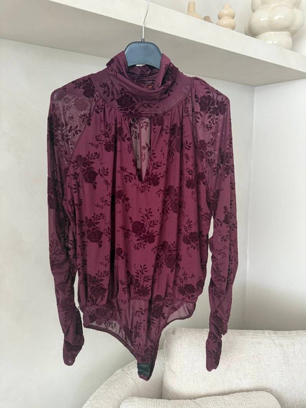 Body  Elle met print burgundi