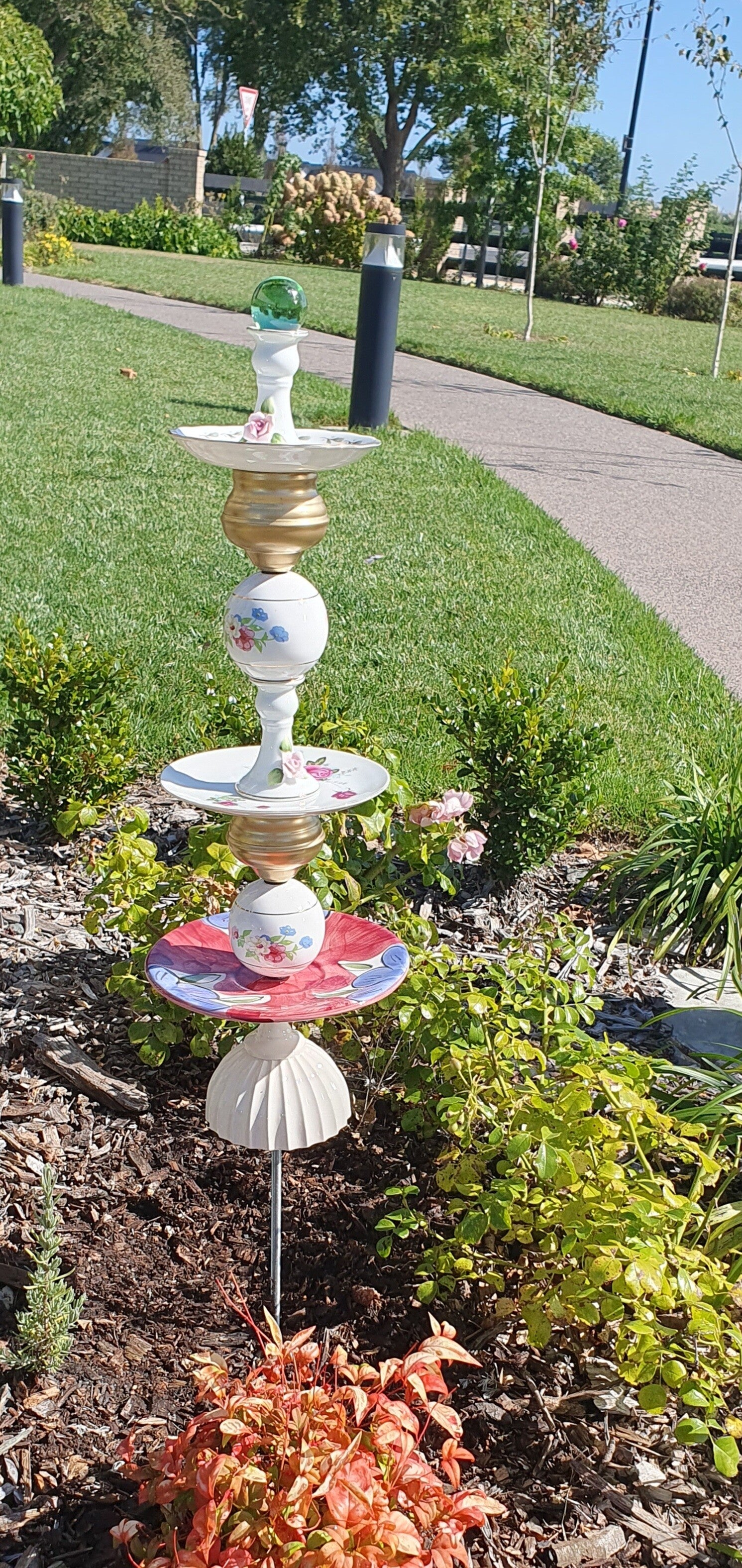 Garden Bird Feeder / Totems - Pink Rose