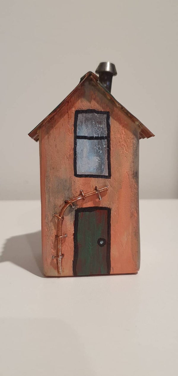 Wooden Houses - Orange Farm House Medium