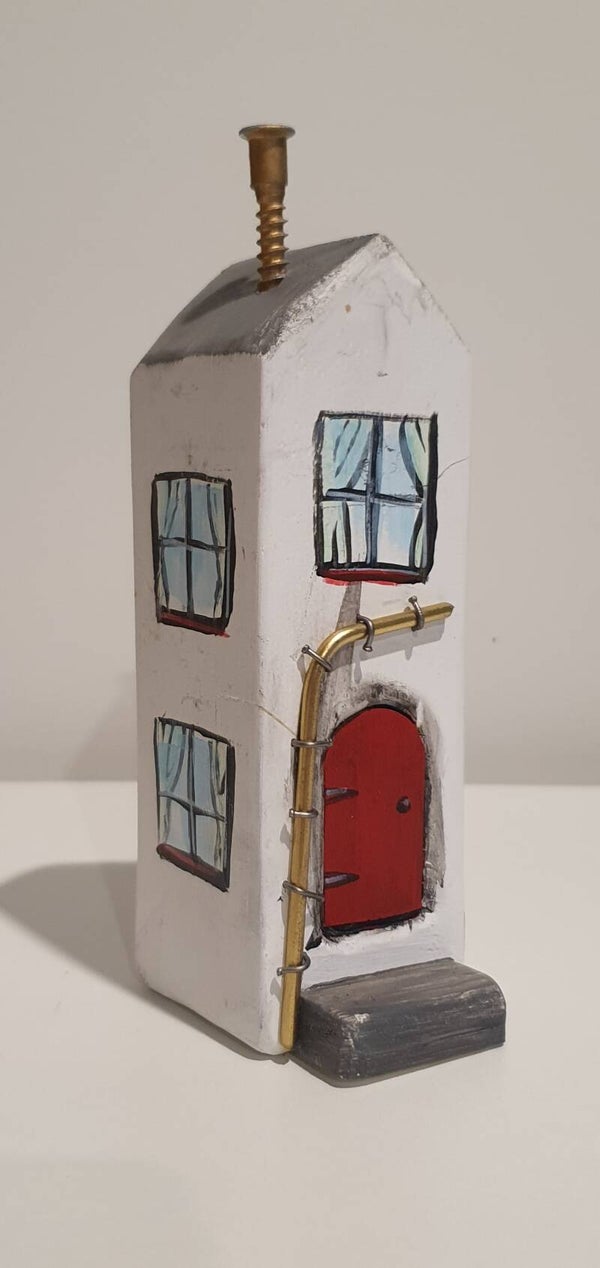 Wooden Houses - Red Door L (4)