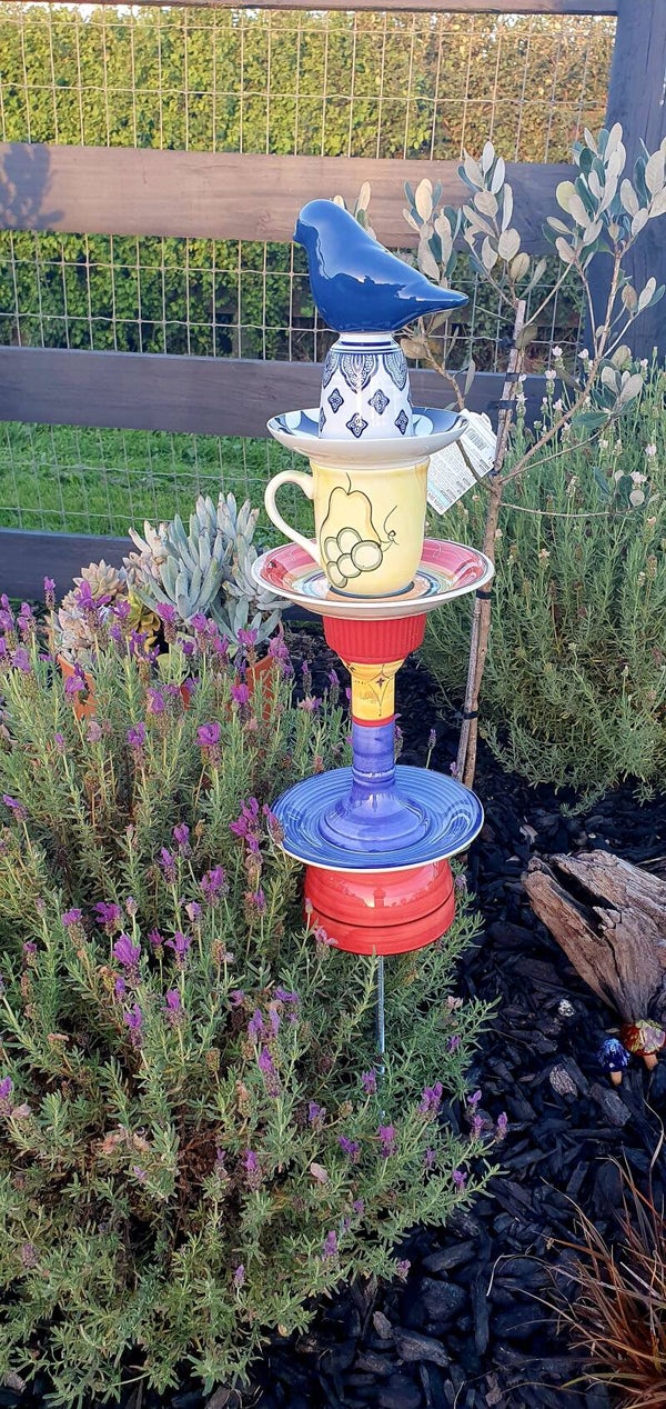 Garden Bird Feeders / Totems - Blue Bird